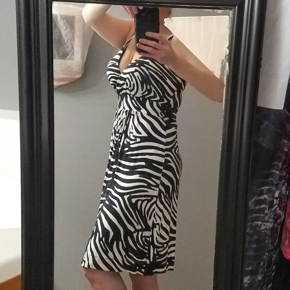 Super flattering Brand ANA size small dress